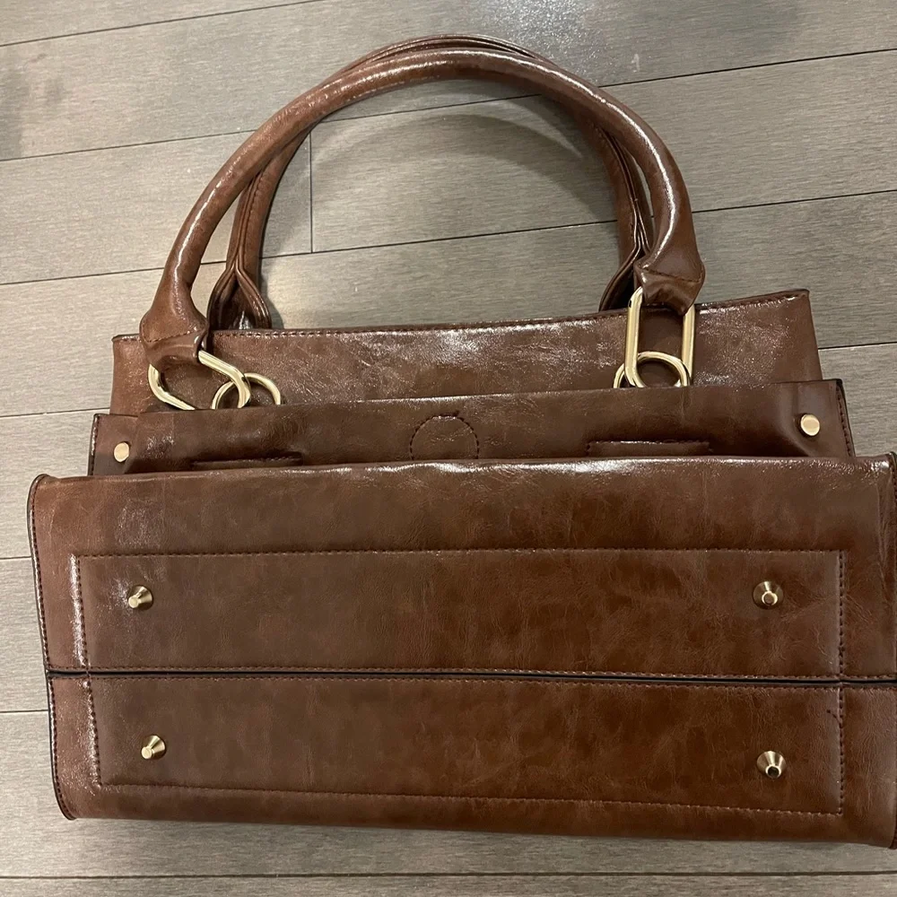 Purse - Picture 2 of 3